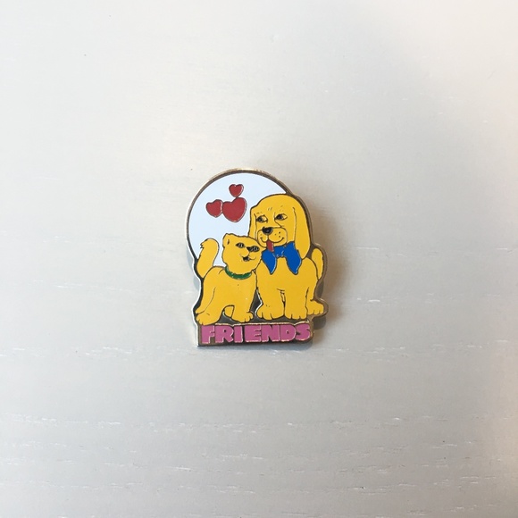 Vintage 80s Cat & Dog Friends Enamel Pin - Picture 1 of 3